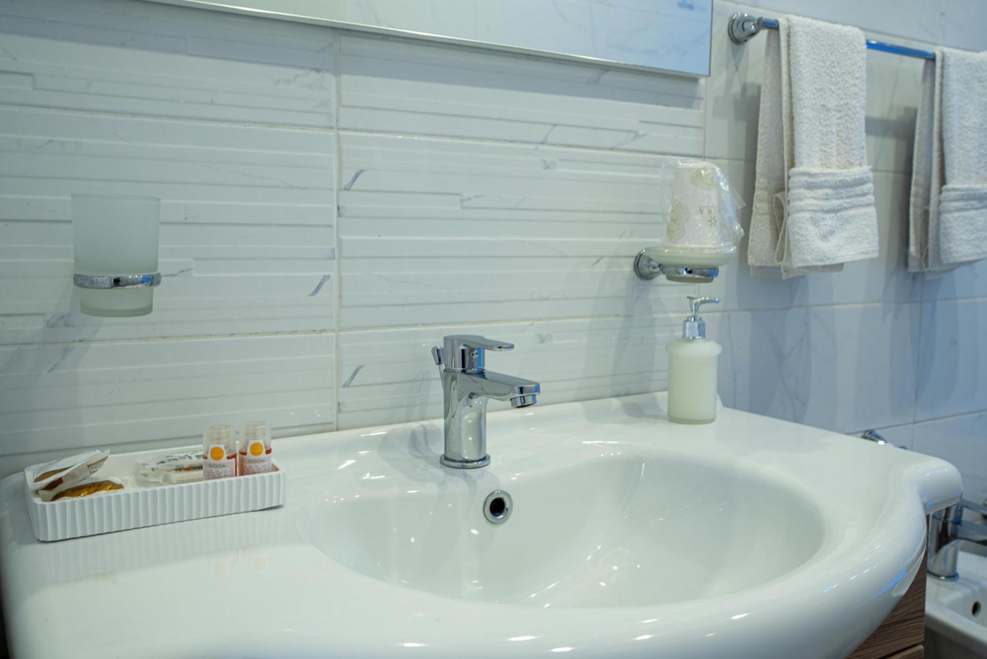 Maison S Bed & Breakfast *